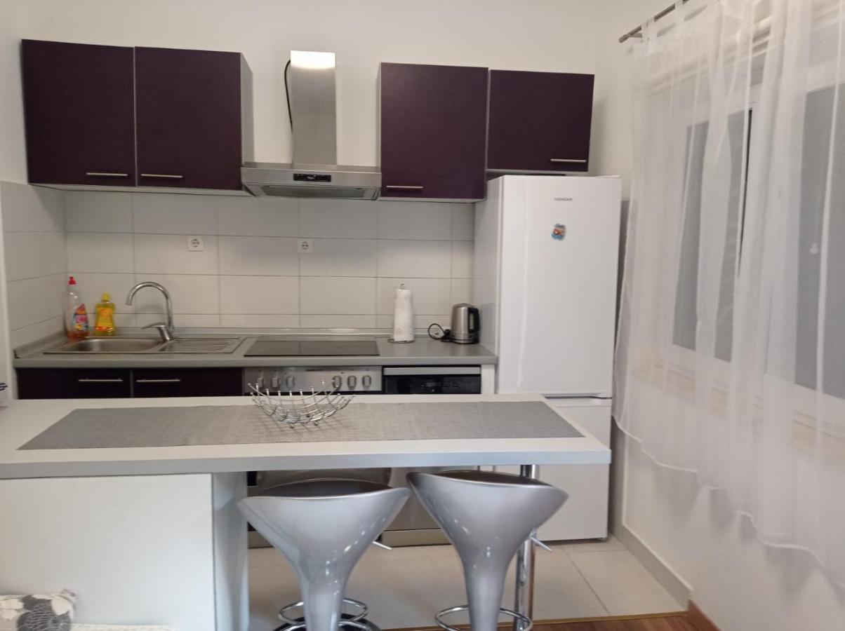 Apartments Bride'S Rock Baska Voda Exterior photo