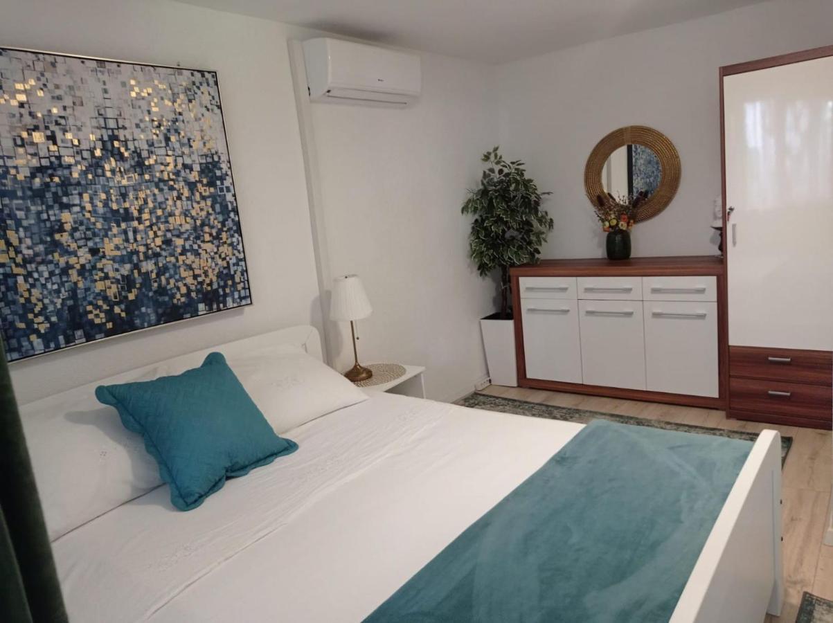 Apartments Bride'S Rock Baska Voda Exterior photo